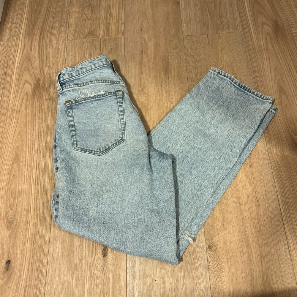 Abercrombie & Fitch A&F Dad High Rise Ripped Jeans
